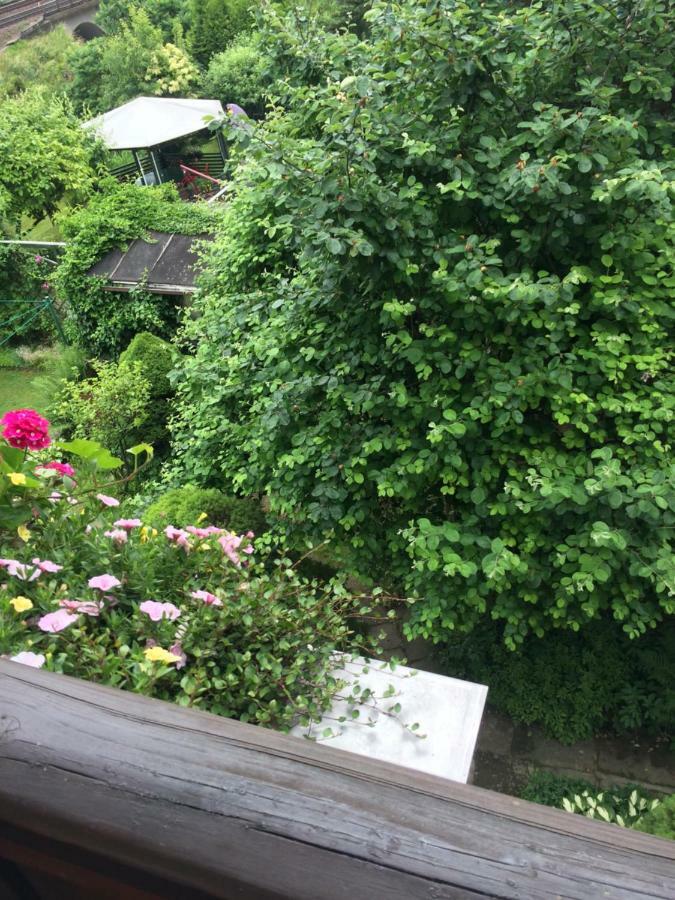 Apartment mit Balkon