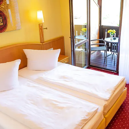 Hotel Elbpromenade-2